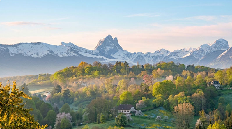 Pic du Midi d'Ossau vu depuis le Béarn — consultant stratégie PME Pau
