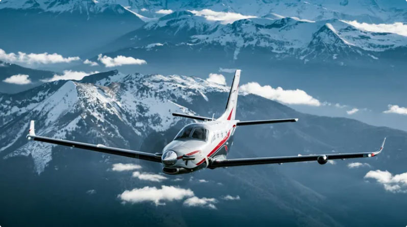 TBM Daher en vol au-dessus des Pyrénées — consultant stratégie PME Tarbes Hautes-Pyrénées