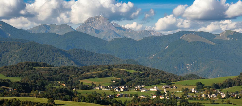 Le plateau de Lannemezan avec le Pic du Midi de Bigorre en toile de fond — territoire d'intervention de Didier Huc, consultant stratégie PME dans les Hautes-Pyrénées